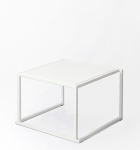location table basse quadro blanche.